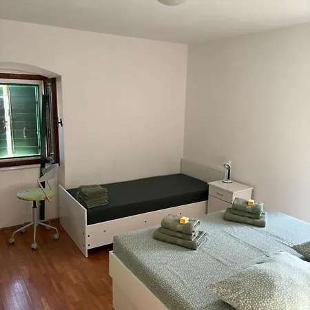 Kameni Cvijet Lejlighed *